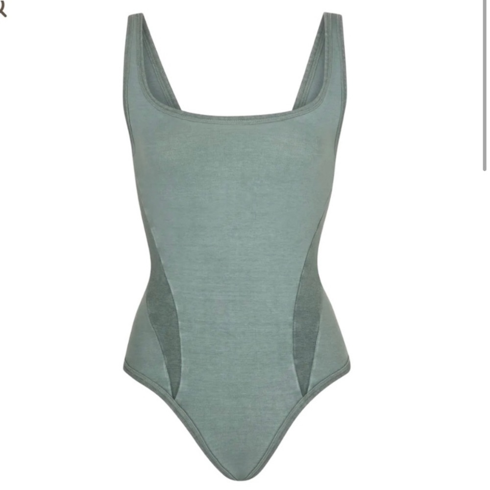 SKIMS outdoor basic tank body suit - blue chalk
